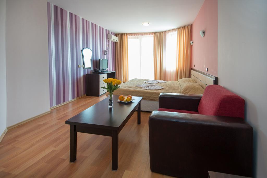 South Beach Hotel - New Management And Free Beach Access Carevo Exterior foto