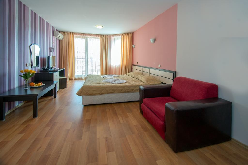 South Beach Hotel - New Management And Free Beach Access Carevo Exterior foto